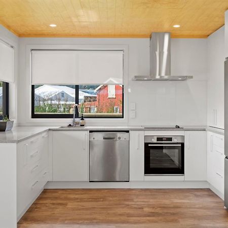 Custom Designed Holiday Home, Next To Cycleway. Te Aroha Luaran gambar
