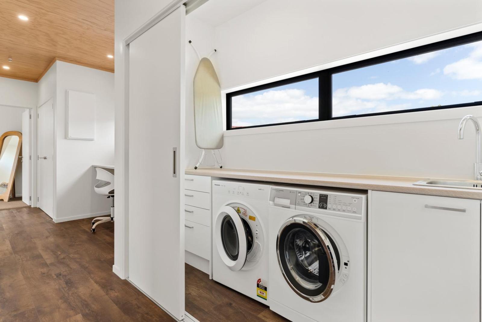 Custom Designed Holiday Home, Next To Cycleway. Te Aroha Luaran gambar