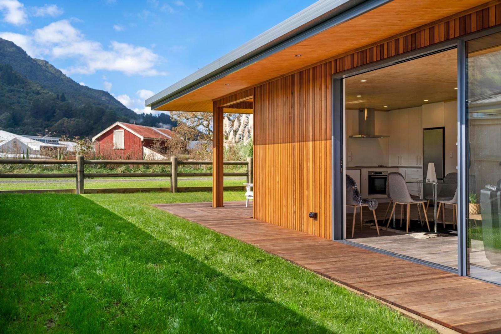 Custom Designed Holiday Home, Next To Cycleway. Te Aroha Luaran gambar